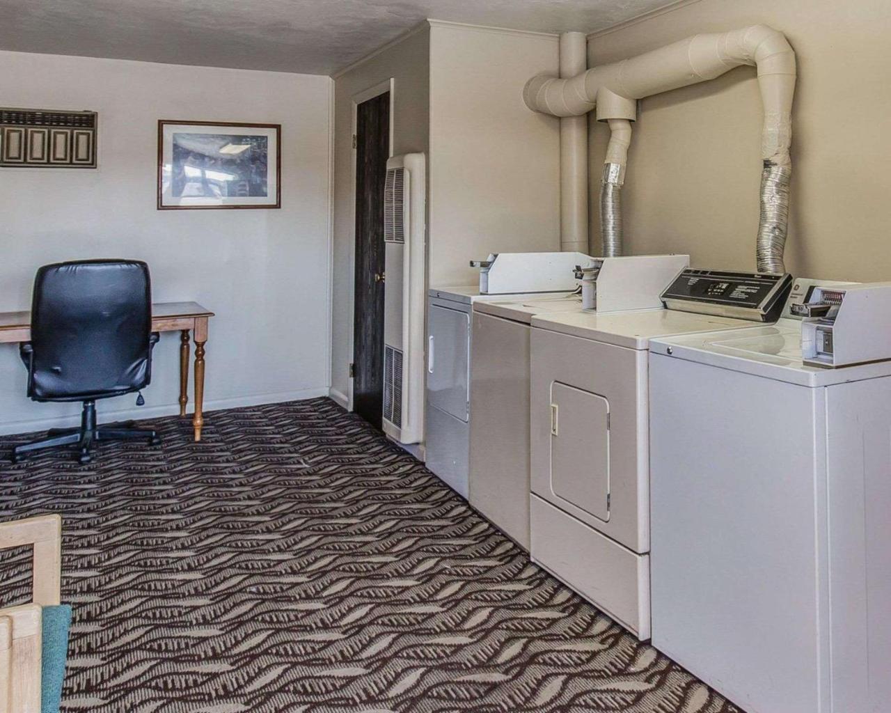 Econo Lodge Downtown Vernal Zewnętrze zdjęcie